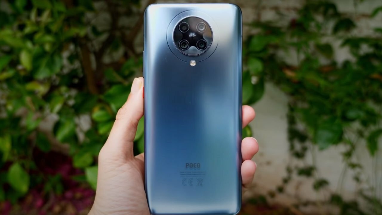 Живые фото и распаковка Poco F2 Pro на видео